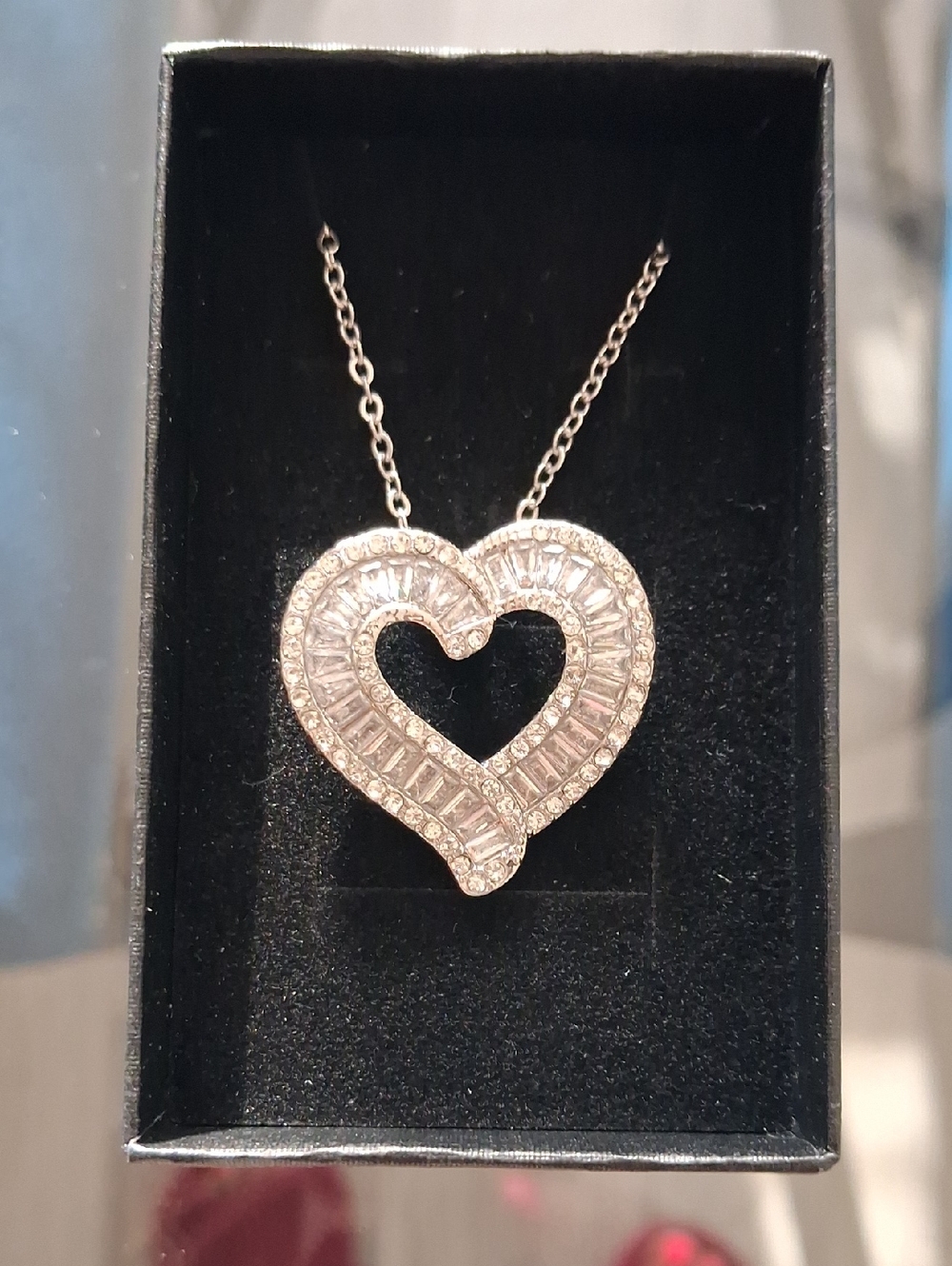 New. Silver Heart Pendant Necklace with Crystal Accents - Women's Jewelry